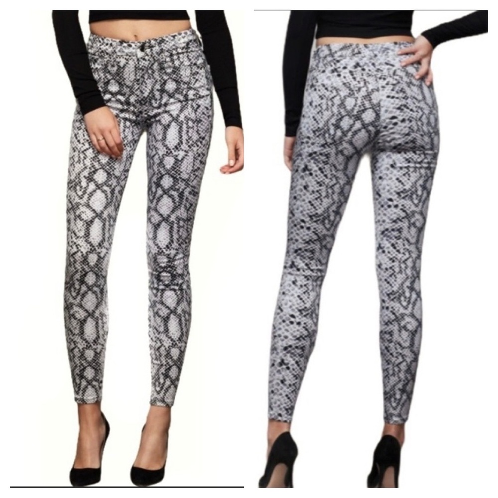 NWOT Good American Good waist Snake Pants Size 4/27